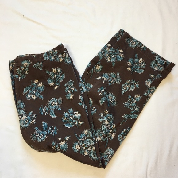 VTG Y2K Axcess Brown Floral Print Capris, 10 - Picture 4 of 6